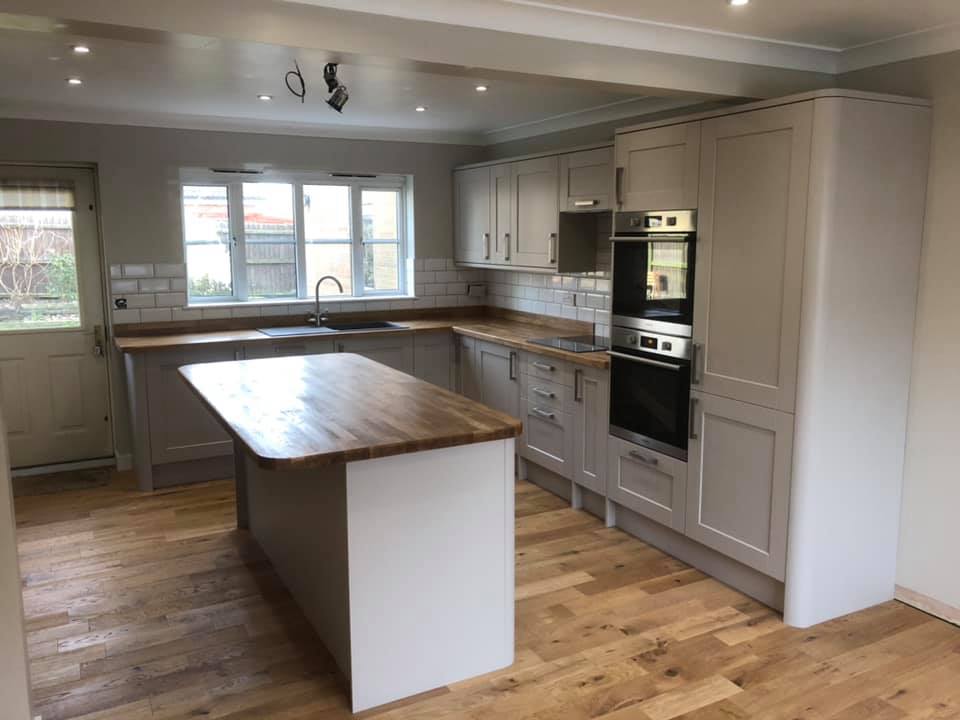 M Beynon Maintenance Kitchen, Flooring & Bathroom Installations